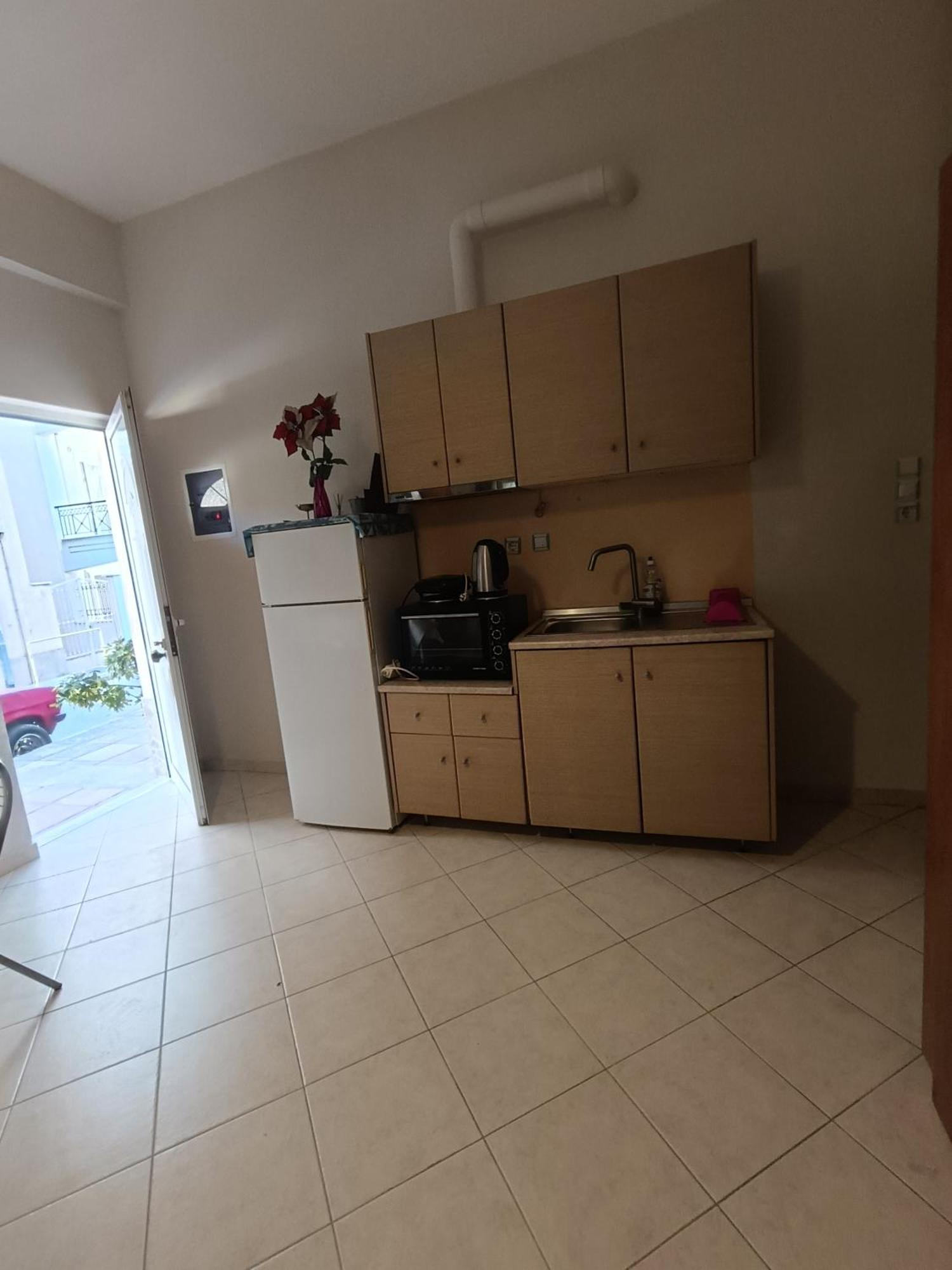 Cozy Apartment In The Center Of Aighion Achaia - Ground Floor - Ισόγειο Στουντιο Égio Exterior foto